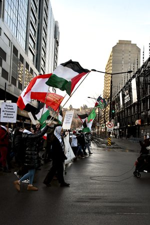 Photos de la manif en solidarité avec le peuple iranien le 28 février 2026